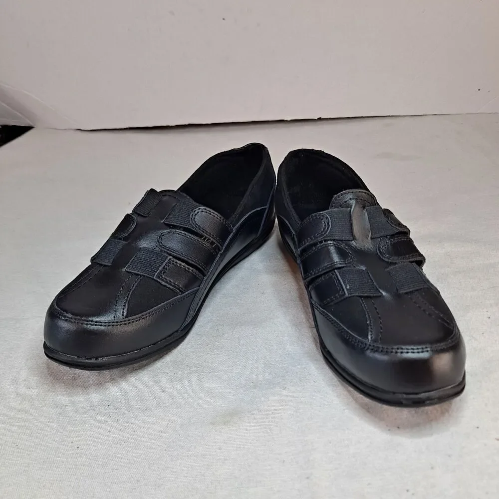 Mushrooms Black Leather & Suede Wedge Flats Size 8 M Elastic Straps for Stretch